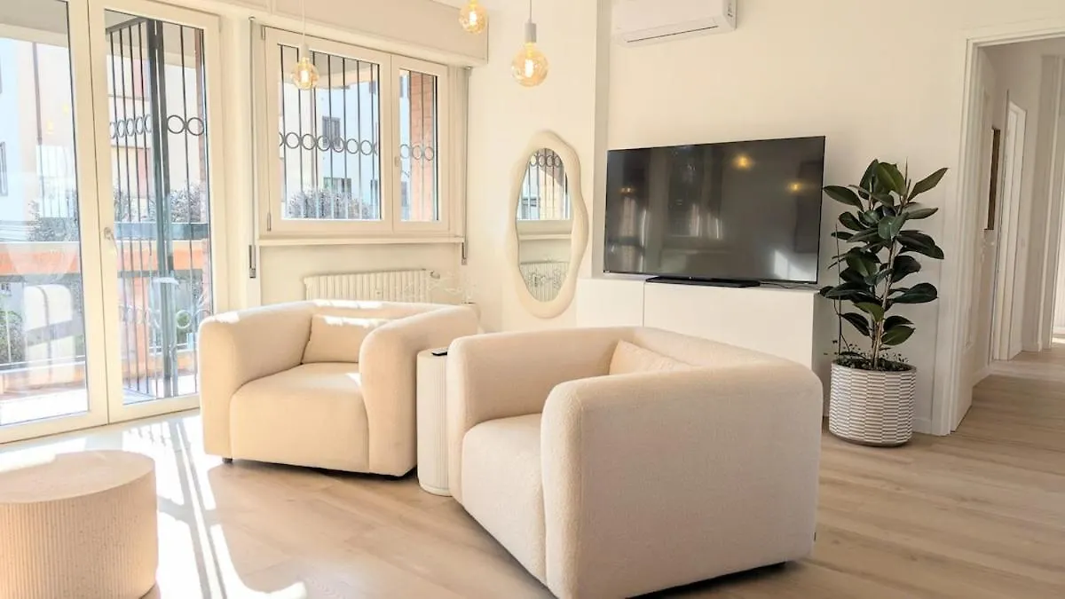 Cloud9 - Terrace And Ac Apartment Bergamo 0*,  Italy