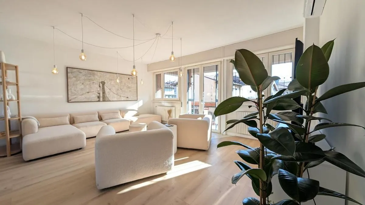 Cloud9 - Terrace And Ac Apartment Bergamo Italy